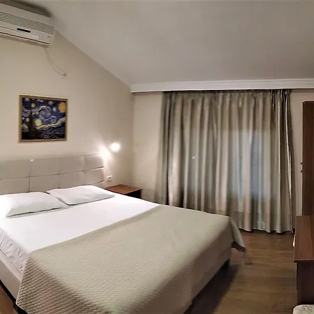 Viktoria 3* Mjull-Bathore