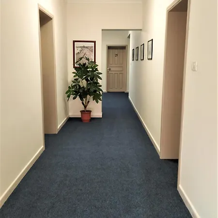 Szálloda Viktoria Tirana 3*