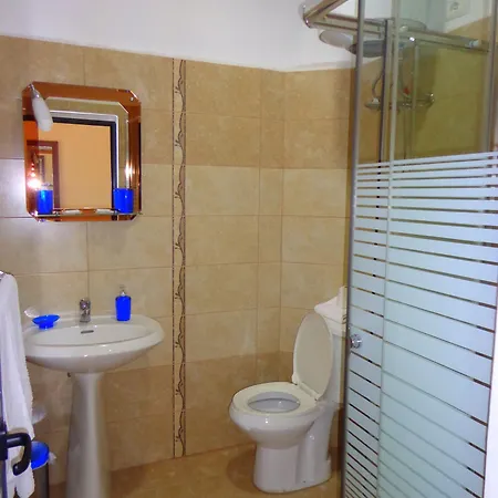 Viktoria Tirana Mjull-Bathore