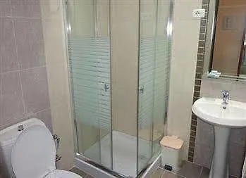 Viktoria Hotel 3*